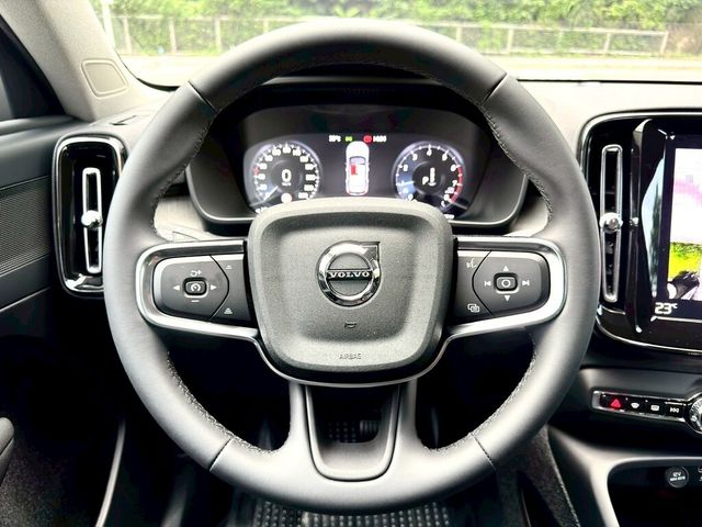 VOLVO富豪 XC40  第6張相片