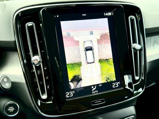 VOLVO富豪 XC40  第10張相片