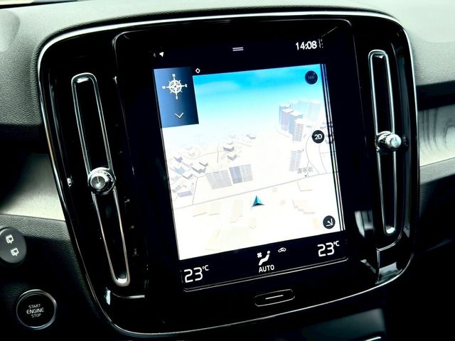 VOLVO富豪 XC40  第12張相片
