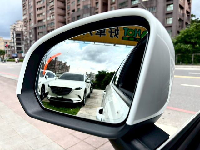 VOLVO富豪 XC40  第14張相片