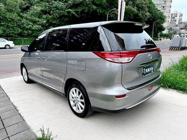 TOYOTA豐田 PREVIA  第3張相片