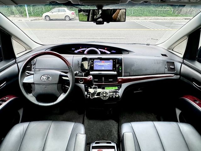 TOYOTA豐田 PREVIA  第5張相片