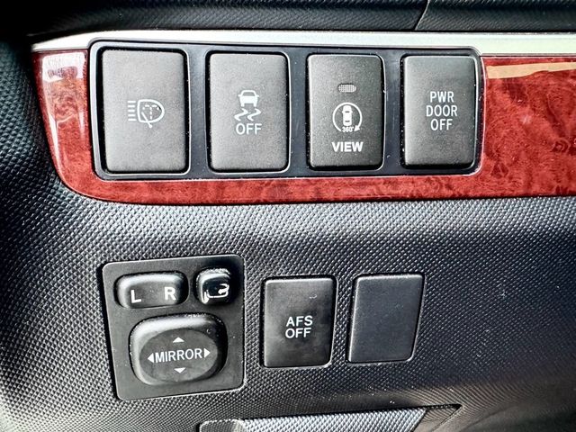 TOYOTA豐田 PREVIA  第12張相片