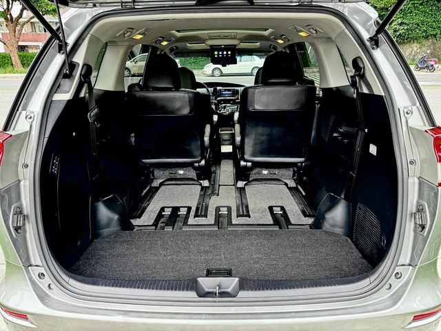 TOYOTA豐田 PREVIA  第18張相片