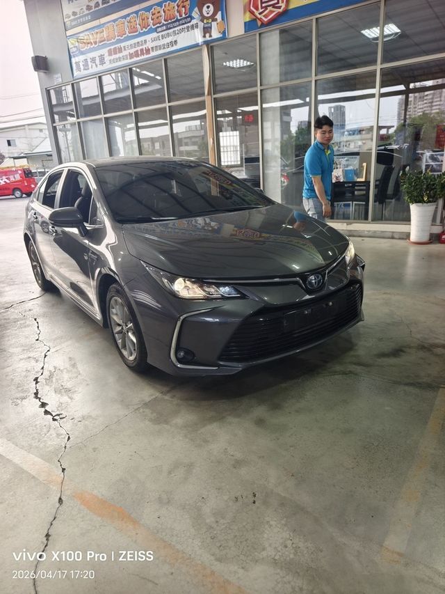 TOYOTA豐田 COROLLA ALTIS HYBRID  第1張相片