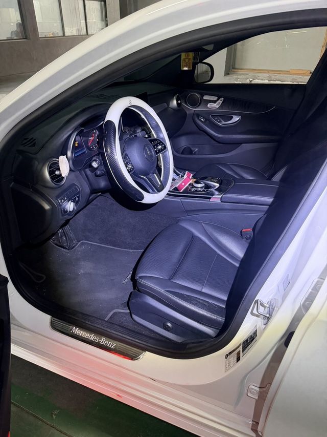 M-BENZ賓士 C300  第2張相片