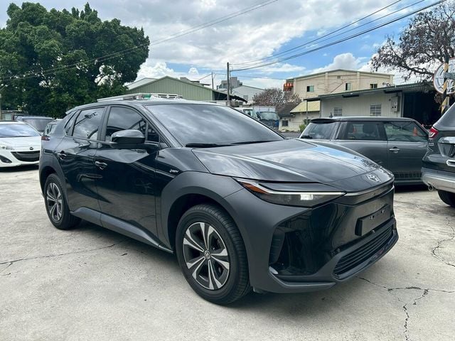 TOYOTA豐田 BZ4X  第3張相片