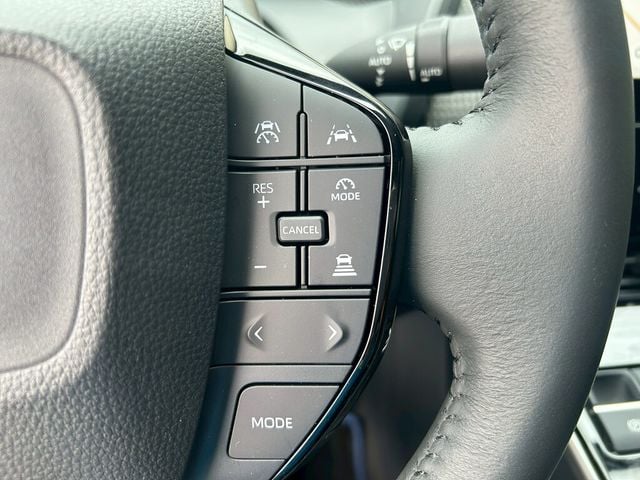 TOYOTA豐田 BZ4X  第8張相片