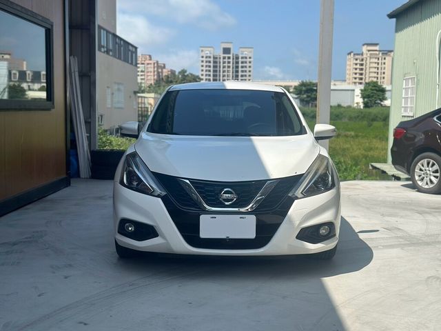NISSAN日產 TIIDA  第2張相片