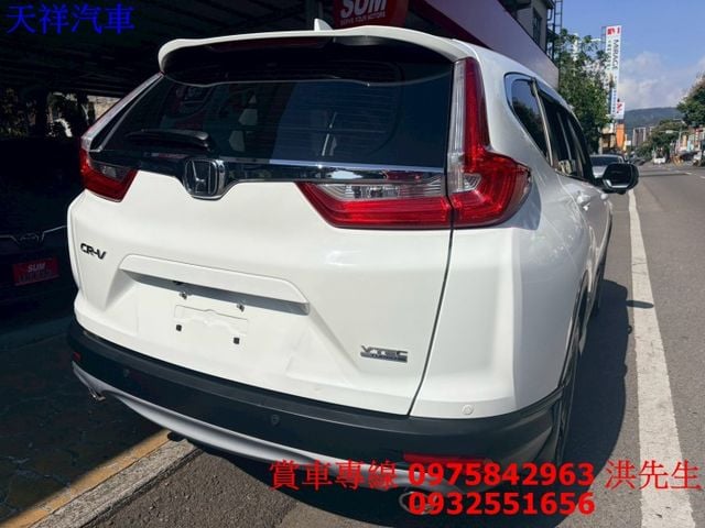 I-KEY 摸門 ACC跟車 車道偏離 自動煞車 原廠螢幕 倒車影像 喜歡電話洽詢天祥汽車 0975-842963。  第14張相片