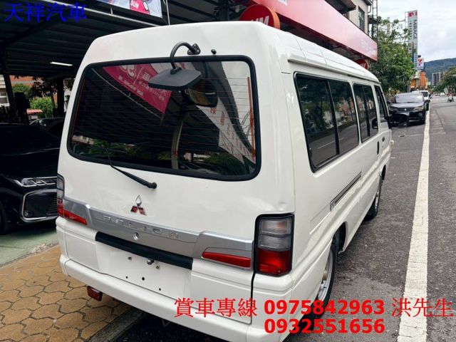 8人座 工作賺錢好幫手 可認證保固 車況極佳 可全貸 喜歡電話洽詢天祥汽車 0975-842963。  第15張相片