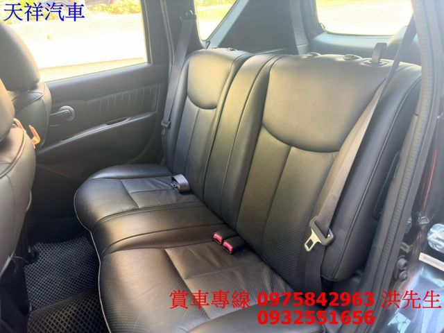 便宜入門 家庭用車  載人載貨超方便 車況佳 喜歡電話洽詢天祥汽車 0975-842963。  第10張相片