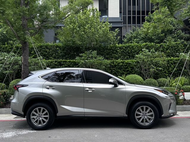 LEXUS凌志 NX200  第5張相片