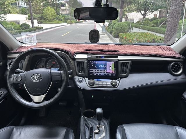 TOYOTA豐田 RAV4  第9張相片