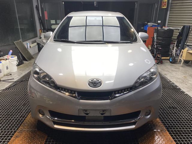 TOYOTA豐田 WISH  第2張相片