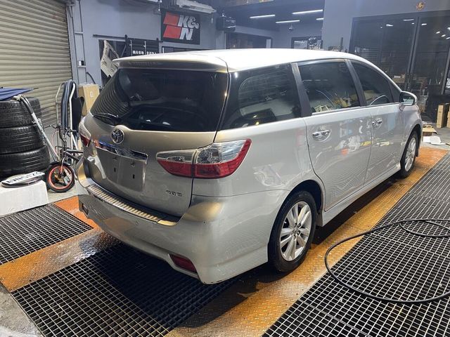 TOYOTA豐田 WISH  第6張相片