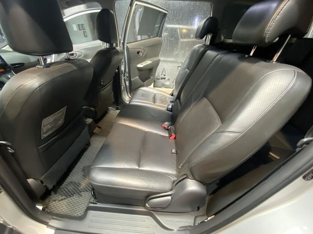 TOYOTA豐田 WISH  第8張相片
