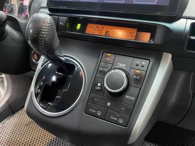 TOYOTA豐田 WISH  第16張相片