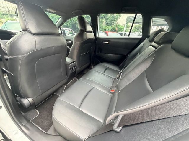 COROLLA CROSS  第4張相片