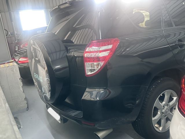 TOYOTA豐田 RAV4  第2張相片