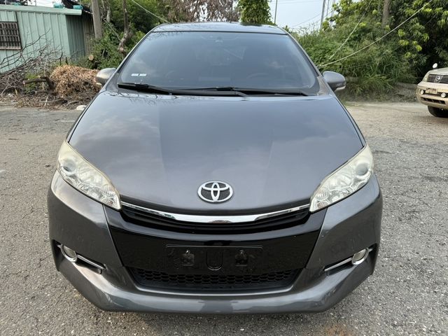 TOYOTA豐田 WISH  第3張相片