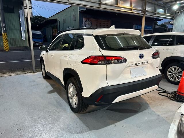 TOYOTA豐田 COROLLA CROSS HYBRID  第4張相片