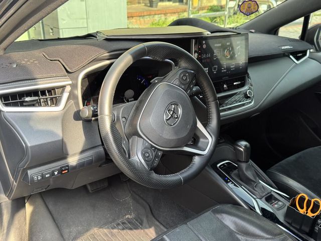 TOYOTA豐田 AURIS  第3張相片