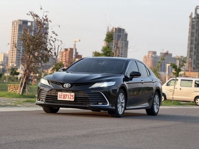 TOYOTA豐田 CAMRY HYBRID  第1張相片