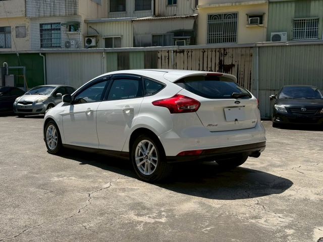 一手車 有定速 換檔撥片 倒車顯影 衛星導航  第3張相片