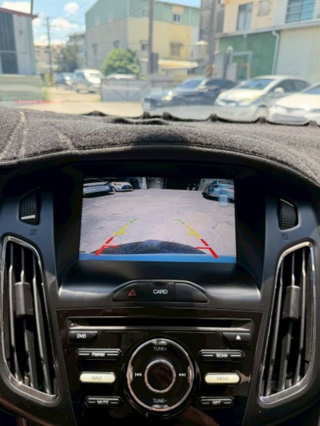 一手車 有定速 換檔撥片 倒車顯影 衛星導航  第15張相片