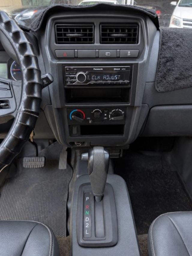 A210 自排 有三面篷 有倒車顯影 盲點偵測 定速  第8張相片