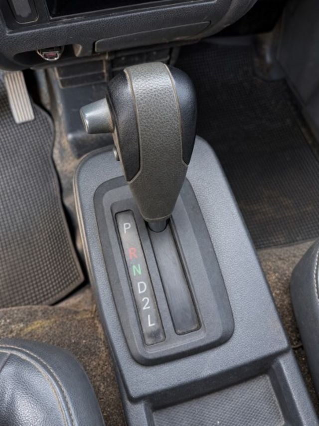 A210 自排 有三面篷 有倒車顯影 盲點偵測 定速  第10張相片