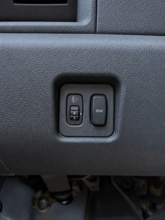 A210 自排 有三面篷 有倒車顯影 盲點偵測 定速  第15張相片