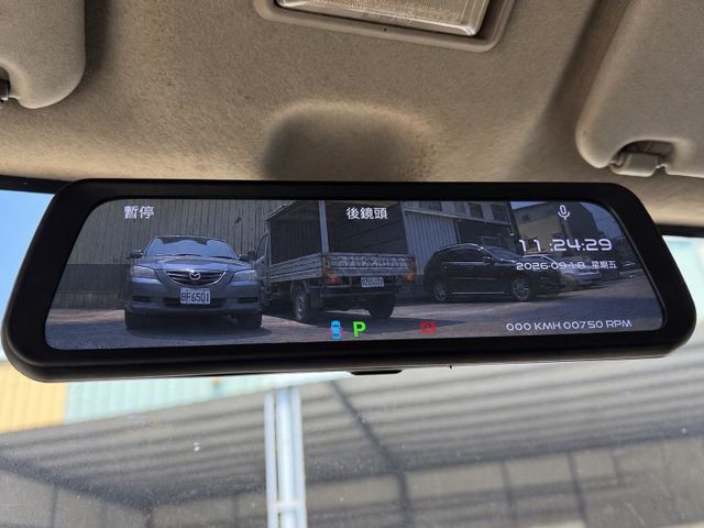 A210 自排 有三面篷 有倒車顯影 盲點偵測 定速  第18張相片