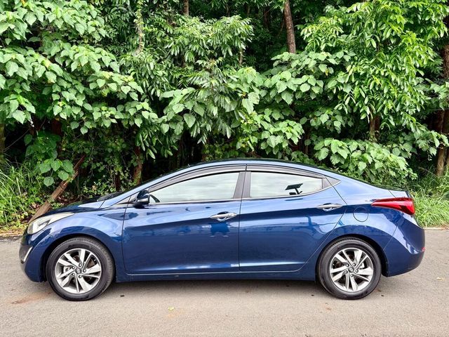 HYUNDAI現代 ELANTRA  第6張相片