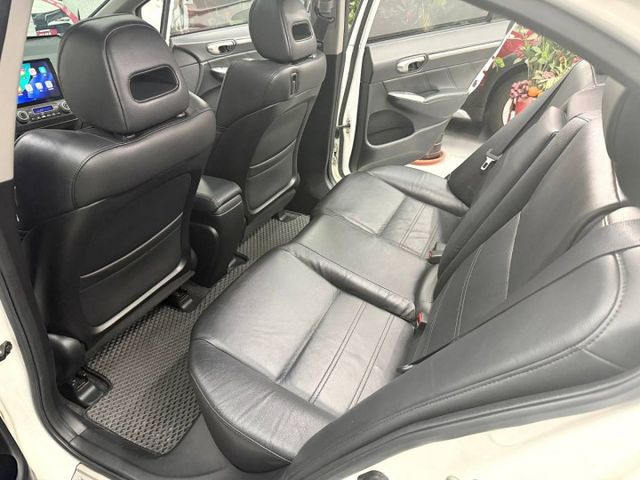 『CIVIC VTI-S版』『｜電動天窗｜影音安卓機｜Apple Carplay｜倒車顯影｜換檔撥片｜電折後視鏡｜  第8張相片