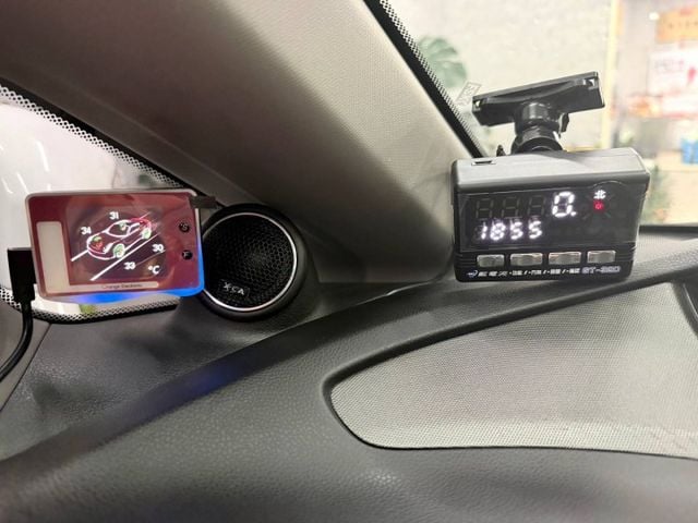 『CIVIC VTI-S版』『｜電動天窗｜影音安卓機｜Apple Carplay｜倒車顯影｜換檔撥片｜電折後視鏡｜  第12張相片