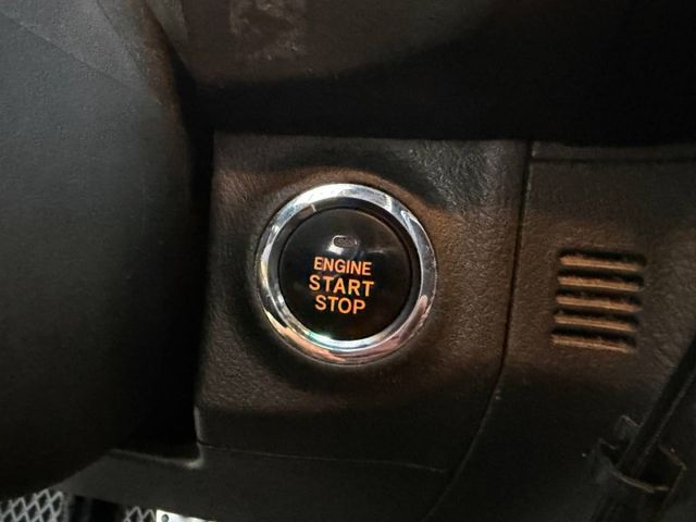 『WISH E版』｜免鑰匙｜摸門解鎖｜定速巡航｜循跡防滑｜影音安卓機｜Apple Carplay｜恆溫空調  第12張相片