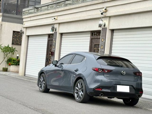 『MAZDA3 旗艦版』｜ACC跟車｜摸門解鎖｜免鑰匙｜電子手煞車｜360環景｜盲點偵測｜換檔撥片｜  第3張相片
