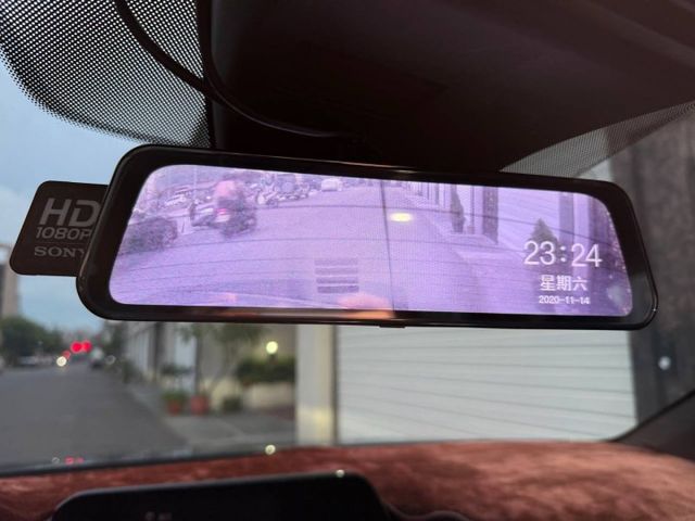 『MAZDA3 旗艦版』｜ACC跟車｜摸門解鎖｜免鑰匙｜電子手煞車｜360環景｜盲點偵測｜換檔撥片｜  第9張相片