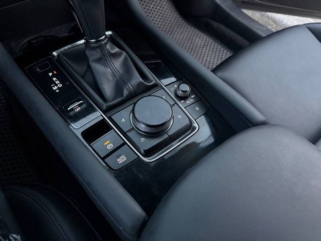『MAZDA3 旗艦版』｜ACC跟車｜摸門解鎖｜免鑰匙｜電子手煞車｜360環景｜盲點偵測｜換檔撥片｜  第10張相片