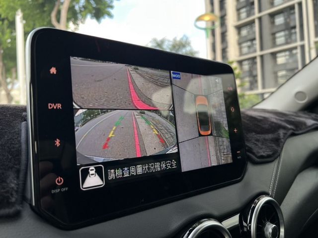 『SENTRA 尊爵智駕版』｜ACC跟車｜摸門解鎖｜免鑰匙｜影音主機｜Apple Carplay｜盲點偵測｜抬頭顯示器  第8張相片