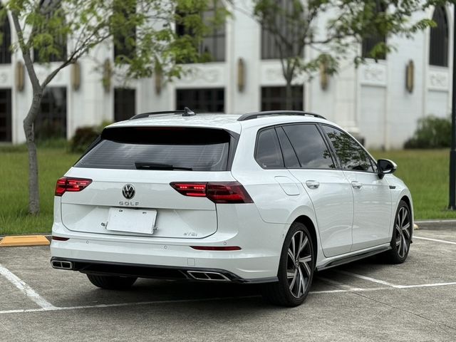 VOLKSWAGEN福斯 GOLF VARIANT  第2張相片