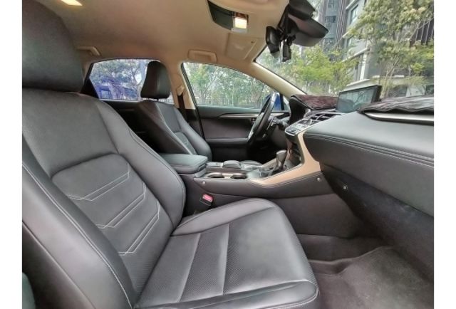 2019 LEXUS NX300 認證車  第6張相片