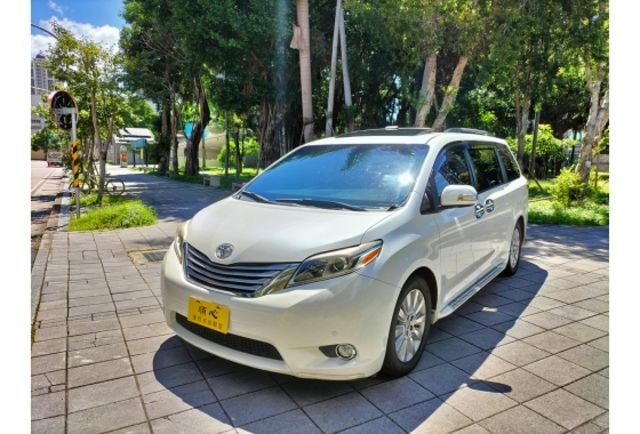 TOYOTA SIENNA 3.5 Limited  第1張相片