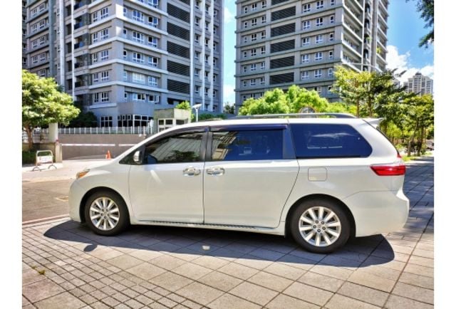 TOYOTA SIENNA 3.5 Limited  第3張相片