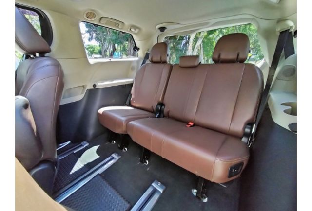TOYOTA SIENNA 3.5 Limited  第7張相片