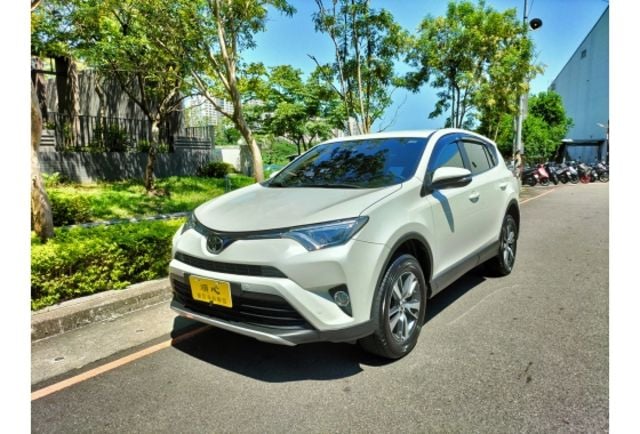 Toyota RAV4  第1張相片