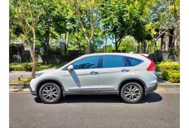 HONDA CR-V 2.4S 頂規 四輪驅動  第3張相片