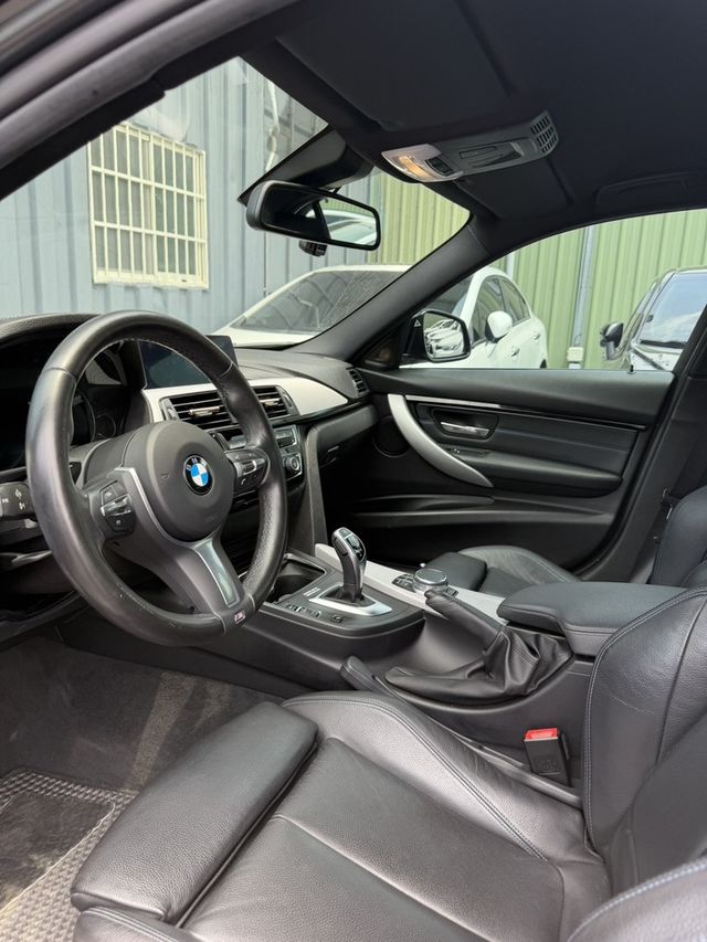 BMW寶馬 320I  第5張相片